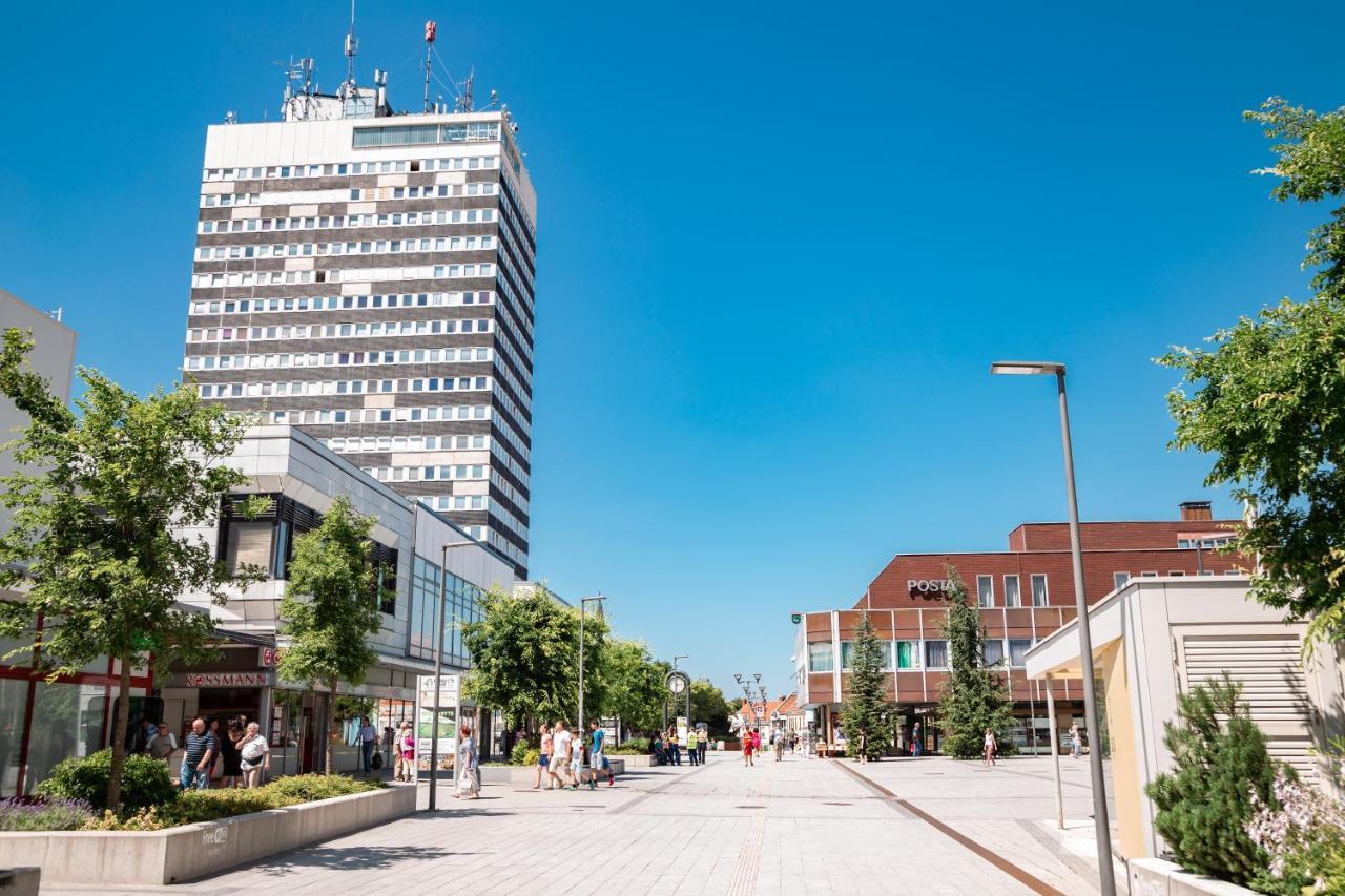 Villa Szofia Veszprem Apartments Bagian luar foto